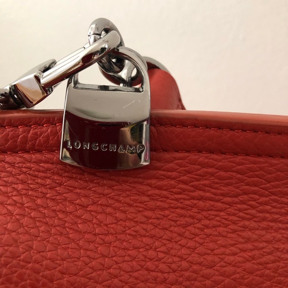 Longchamp top handle shoulder bag red. - Picture 6 of 8